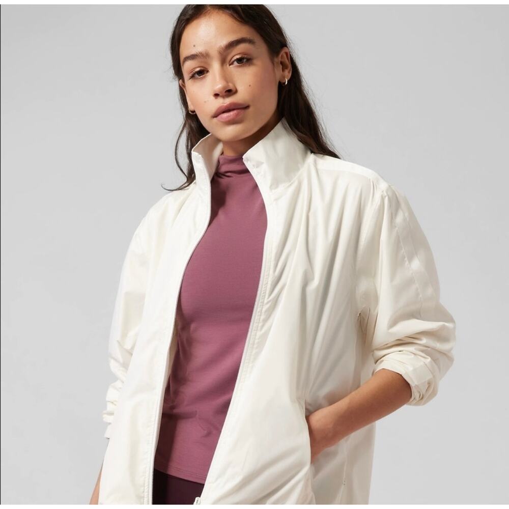Athleta NWOT Magnolia White Sightseer Lace Full-Zip Windbreaker UPF 50+ Jacket